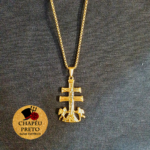Colar com Cruz de Caravaca