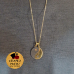 Colar com Yin Yang (Dourado)